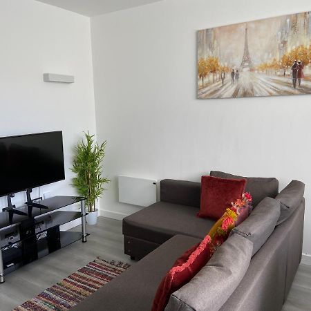 Lovely 2 Double Bedroom Flat With Free Parking - At The Atrium Mk Milton Keynes Exteriér fotografie