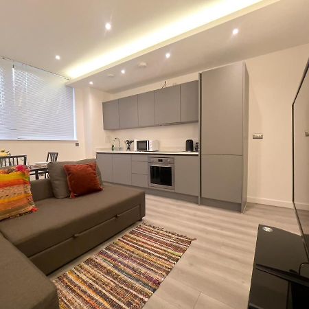 Lovely 2 Double Bedroom Flat With Free Parking - At The Atrium Mk Milton Keynes Exteriér fotografie