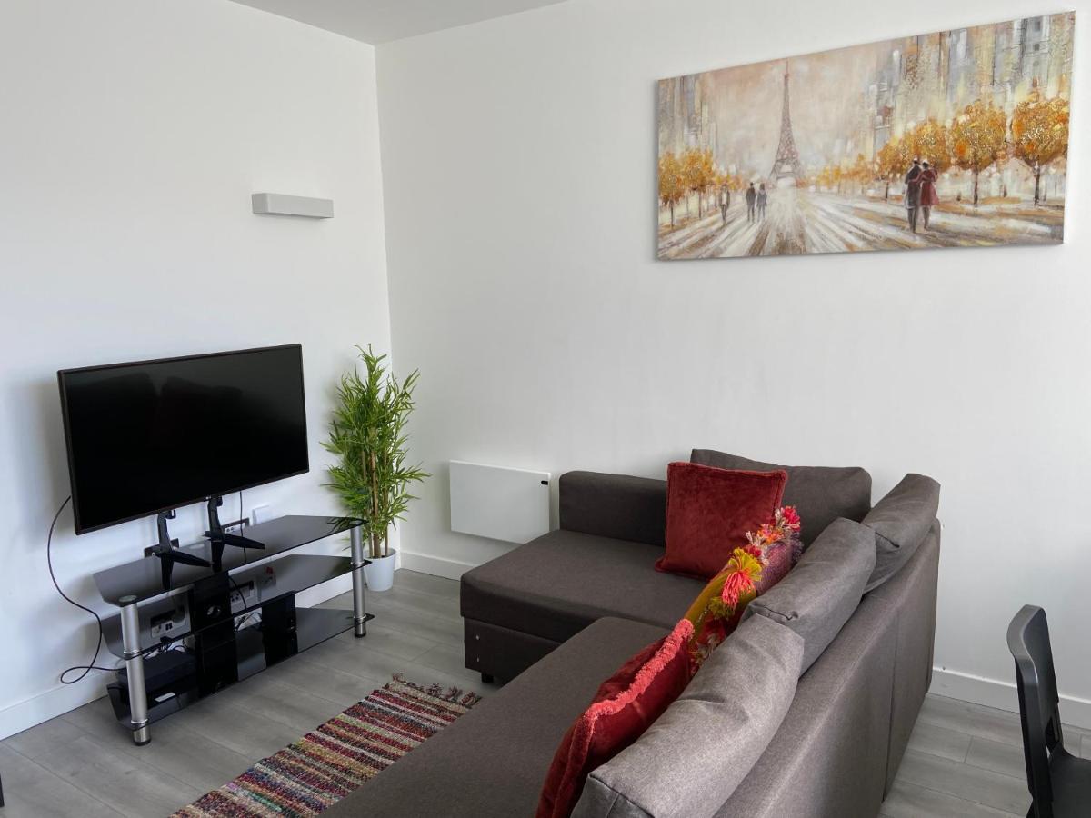 Lovely 2 Double Bedroom Flat With Free Parking - At The Atrium Mk Milton Keynes Exteriér fotografie