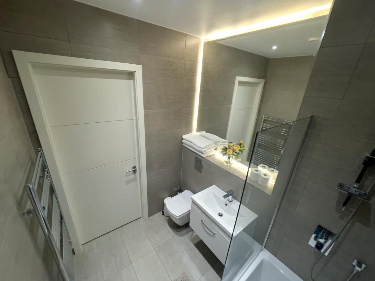 Lovely 2 Double Bedroom Flat With Free Parking - At The Atrium Mk Milton Keynes Exteriér fotografie