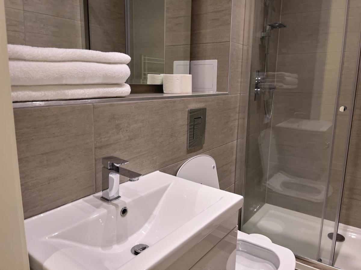 Lovely 2 Double Bedroom Flat With Free Parking - At The Atrium Mk Milton Keynes Exteriér fotografie