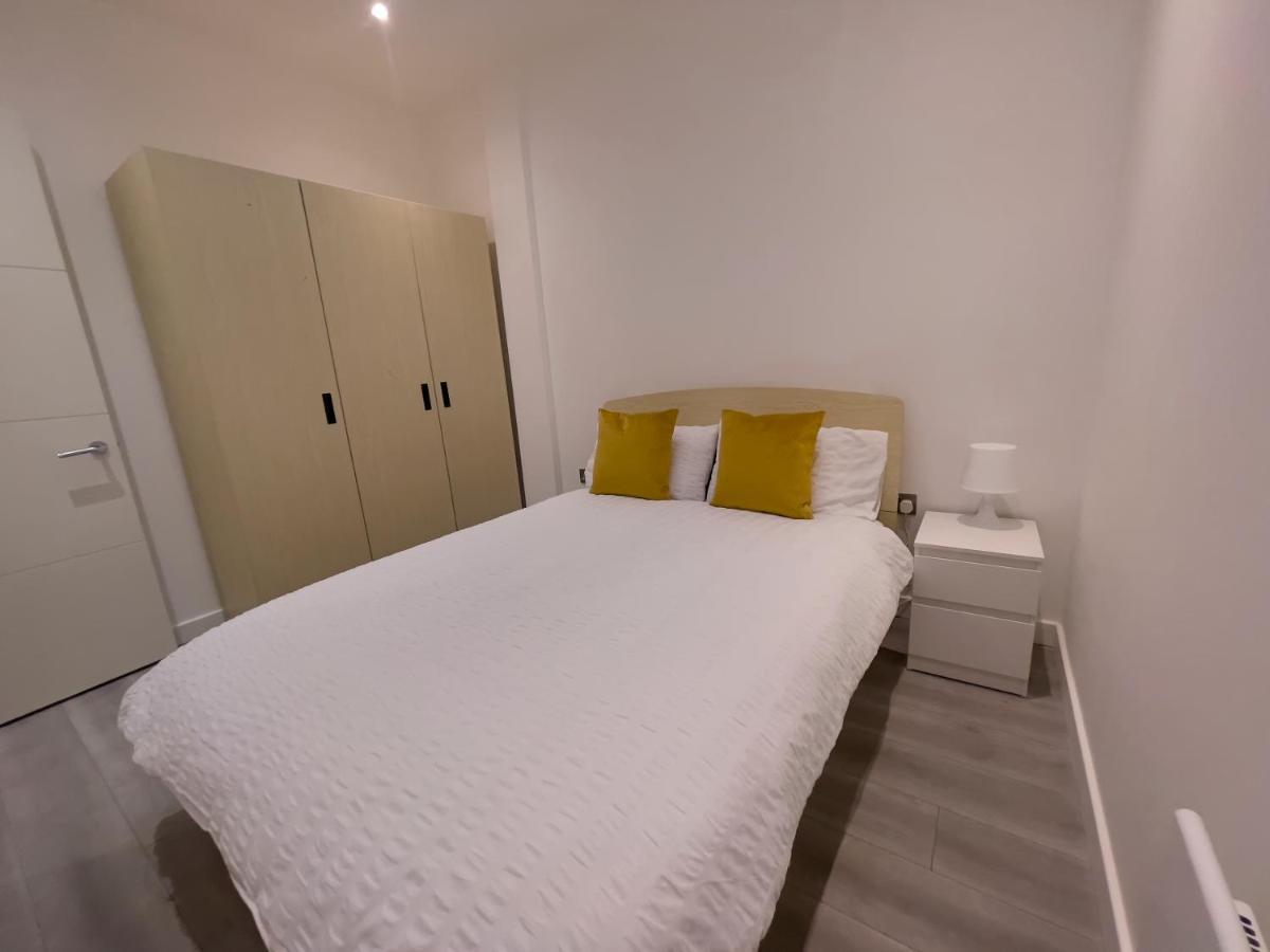 Lovely 2 Double Bedroom Flat With Free Parking - At The Atrium Mk Milton Keynes Exteriér fotografie