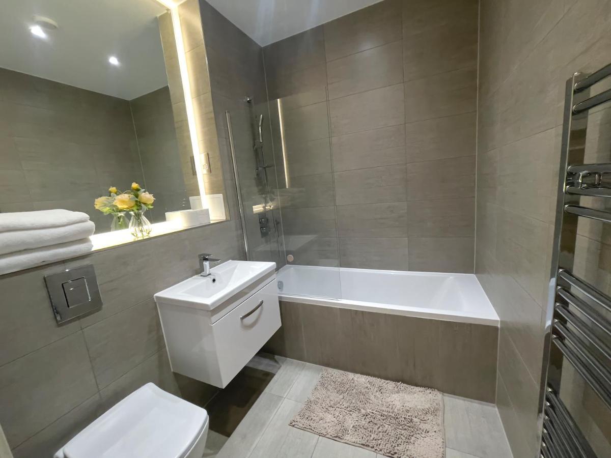 Lovely 2 Double Bedroom Flat With Free Parking - At The Atrium Mk Milton Keynes Exteriér fotografie