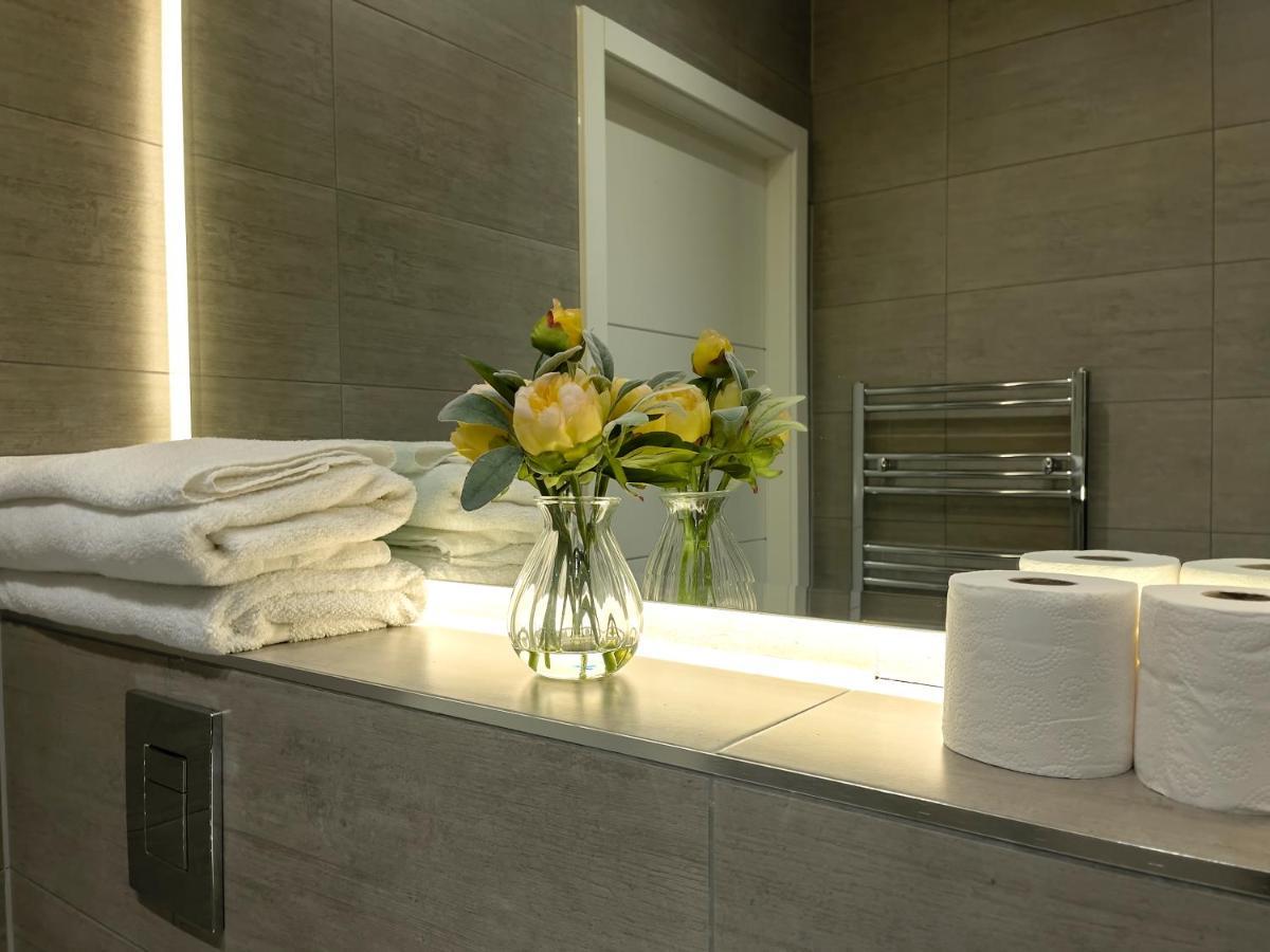 Lovely 2 Double Bedroom Flat With Free Parking - At The Atrium Mk Milton Keynes Exteriér fotografie