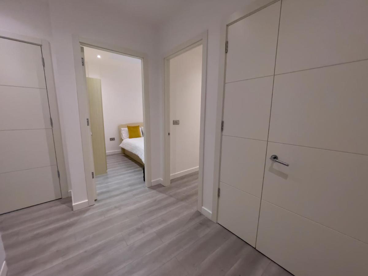 Lovely 2 Double Bedroom Flat With Free Parking - At The Atrium Mk Milton Keynes Exteriér fotografie