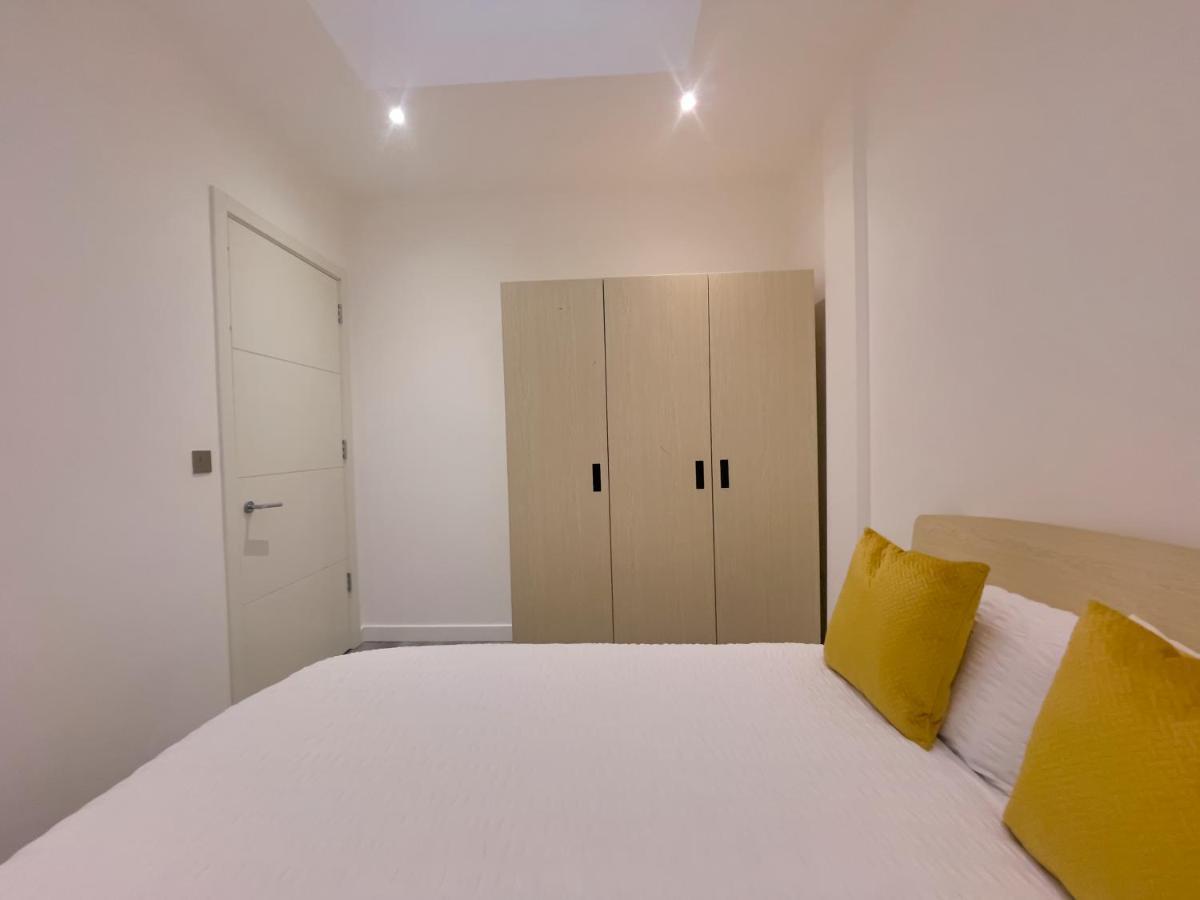 Lovely 2 Double Bedroom Flat With Free Parking - At The Atrium Mk Milton Keynes Exteriér fotografie